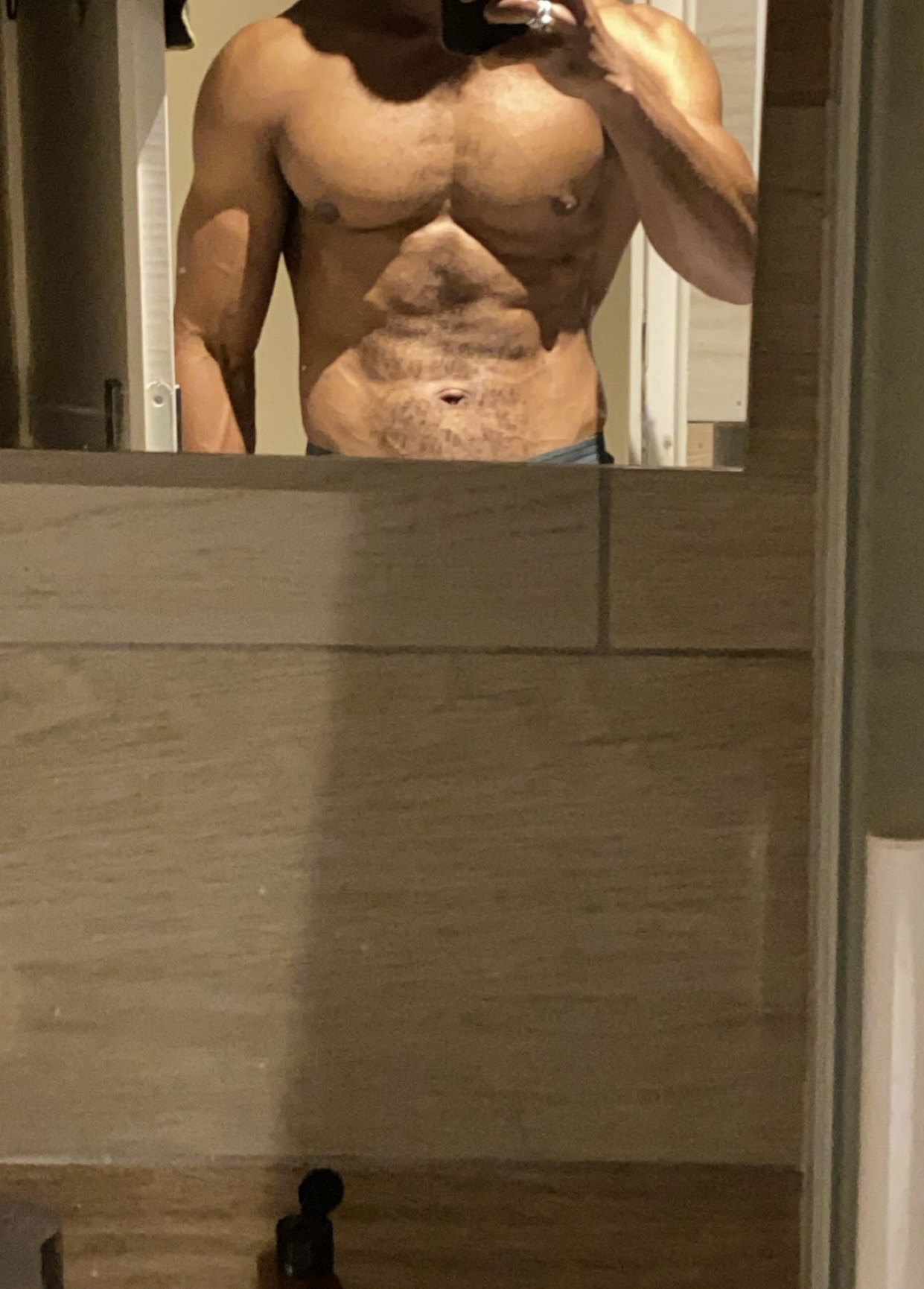 Gareth, 25 ans, Souvigné-sur-Même