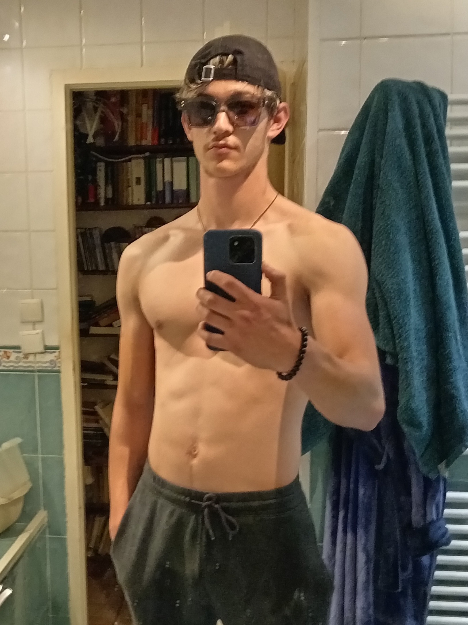 Elyasse, 22 ans, LaChapelle-Saint-Rémy