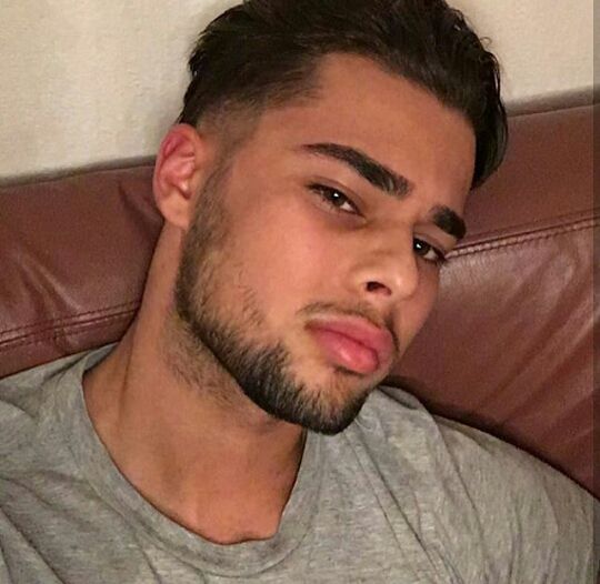 Yssam, 24 ans, Crosmières