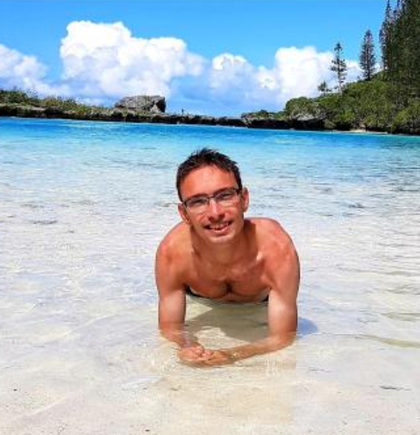 Ando, 30 ans, Écommoy