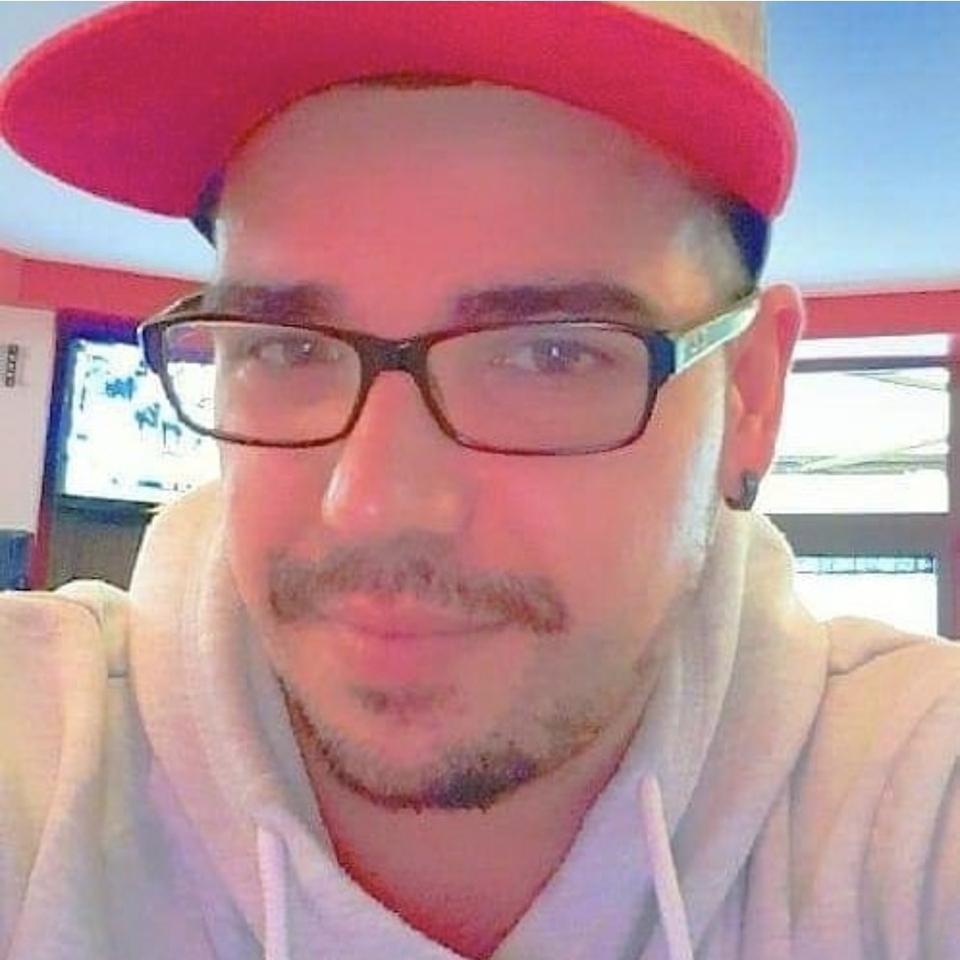 Teoman, 37 ans, Savigné-l'Évêque