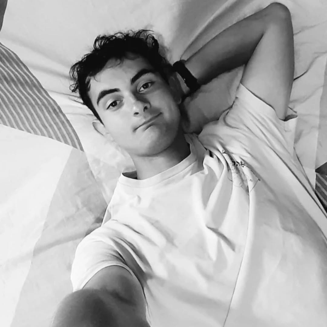 Mohsen, 22 ans, Nogent-sur-Loir